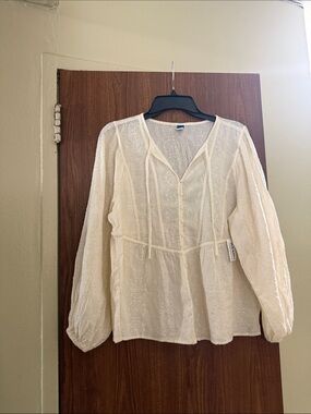 Old Navy Cream Eyelet Button-Front Peasant Blouse